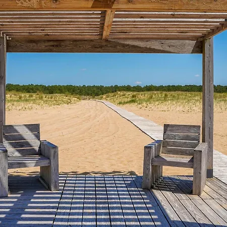 2 Bedroom Beautiful In * La Faute-sur-Mer